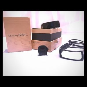 Samsung Gear Fit Smartwatch